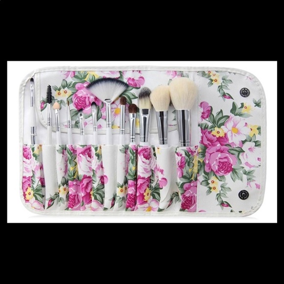 makeup brush sets , quality brushes 2 available - Picture 1 of 4
